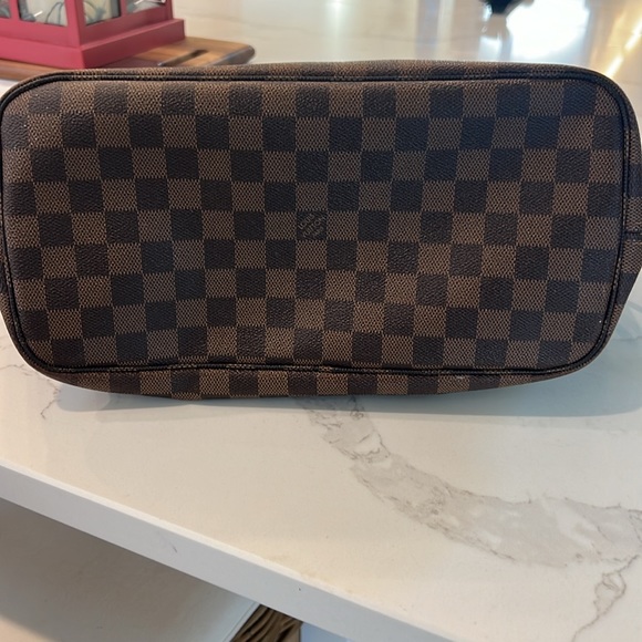 Authentic Louis Vuitton Neverfull MM Damien Ebene with Rose Ballerine interior - Picture 9 of 10